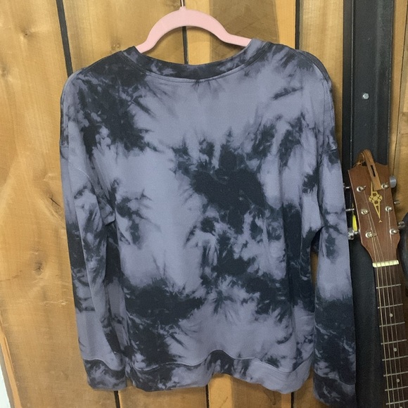 Mudd Lace Front Top - Picture 4 of 6